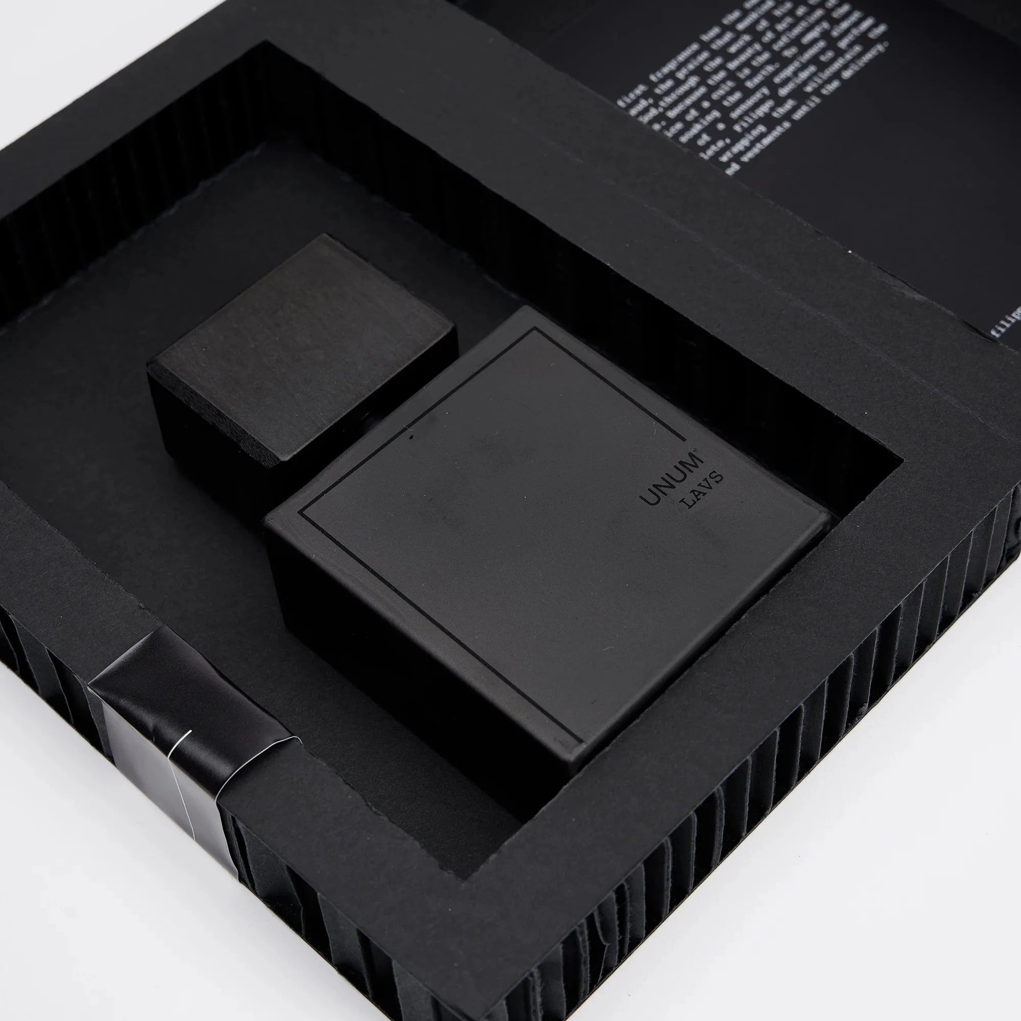 UNUM - LAVS by Filippo Sorcinelli - Osswald NYC UNUM - LAVS by Filippo Sorcinelli - Osswald NYC